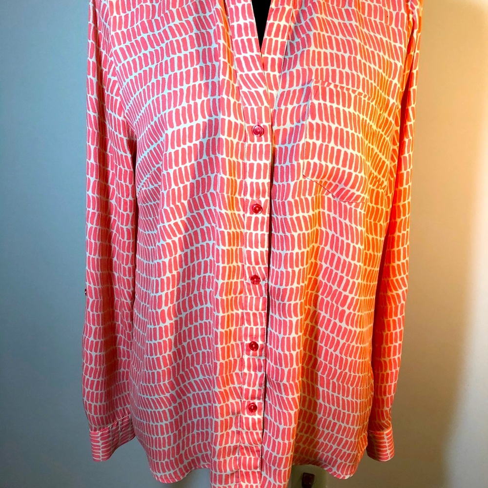 Polyester shirt sleeve length 25”.